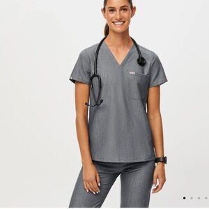 Figs Catarina Charcoal Gray Scrub Top Medium
